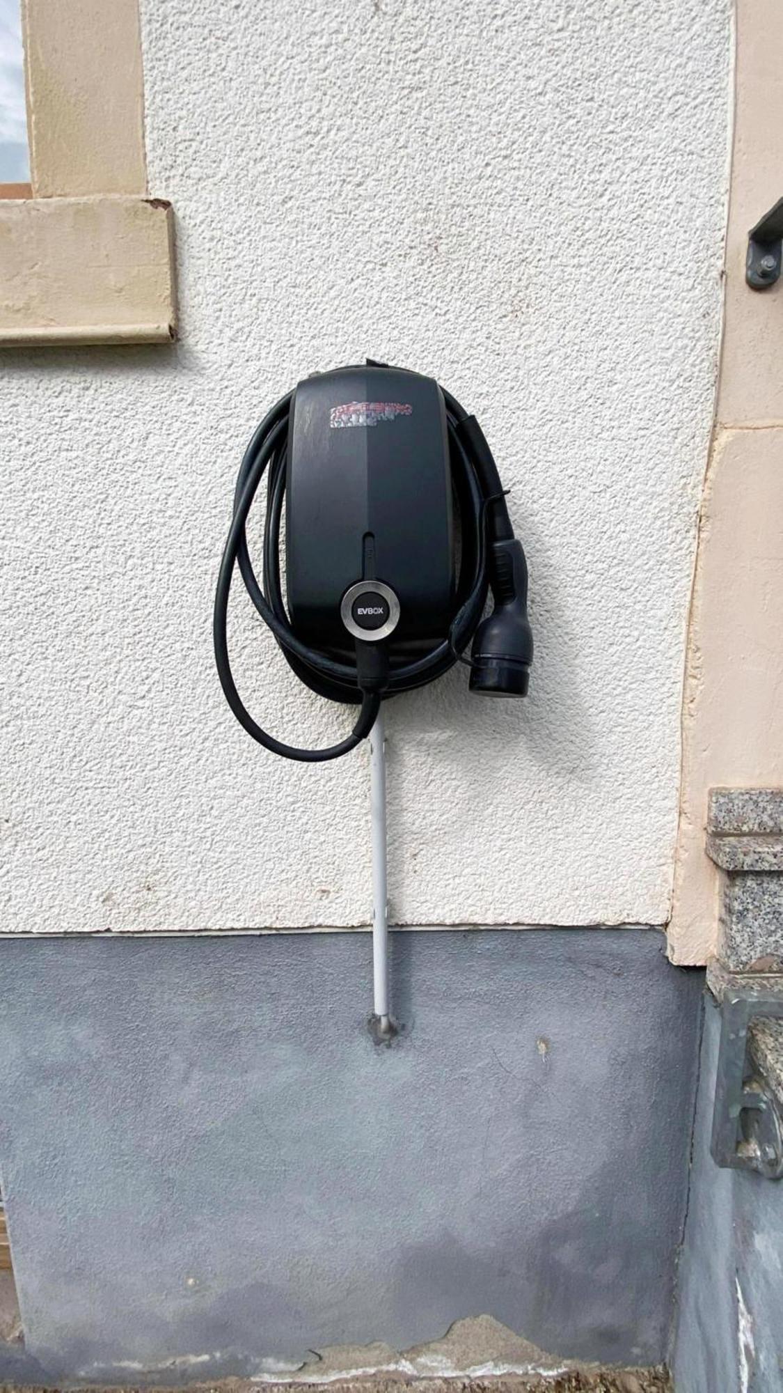 Zentrale Ferienwohnung Trier-Euren Mit Heimkino, Kueche, Wallbox & Kostenlose Fahrraeder Bagian luar foto